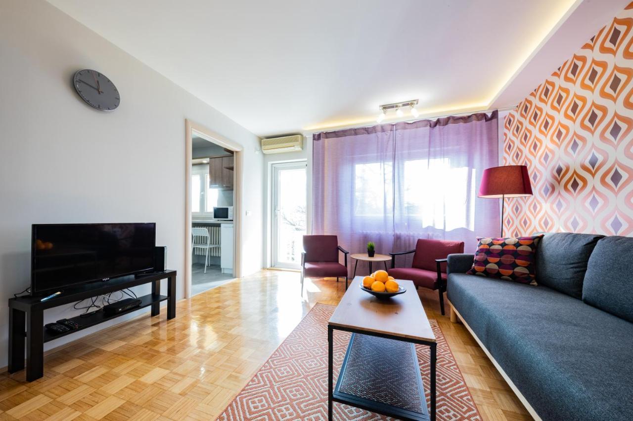 !Promo! Blue Amber Downtown-Free Private Garage-Fast Wi-Fi Apartment Novi Sad Exterior photo